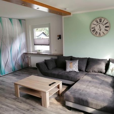 Apartment Am Felsen Zueschen Winterberg Bagian luar foto